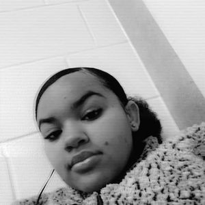 Meet your Posher, Avery